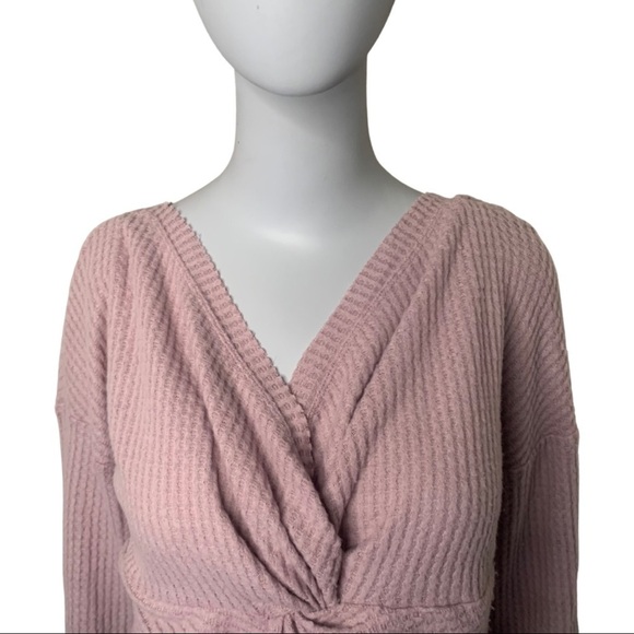 URBAN OUTFITTERS Out From Under Olivia Twist Front Cropped Top Textured Knit M - Picture 8 of 16